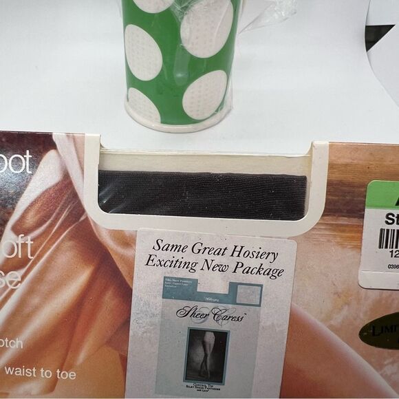 VTG JCPenney Pantyhose Sheer Caress Silky Sheer Off Average Steel Grey 87 - Picture 2 of 3